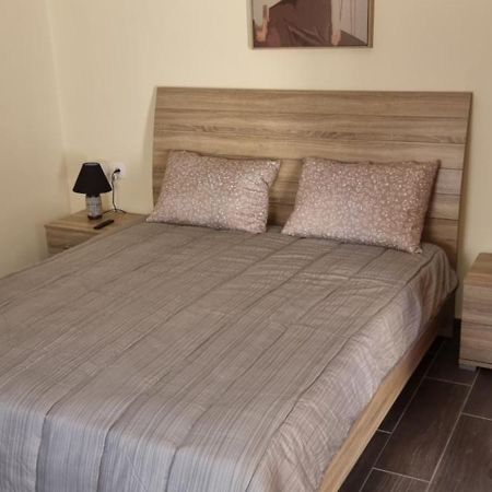 Fifi'S Luxury Apartment Platanés المظهر الخارجي الصورة